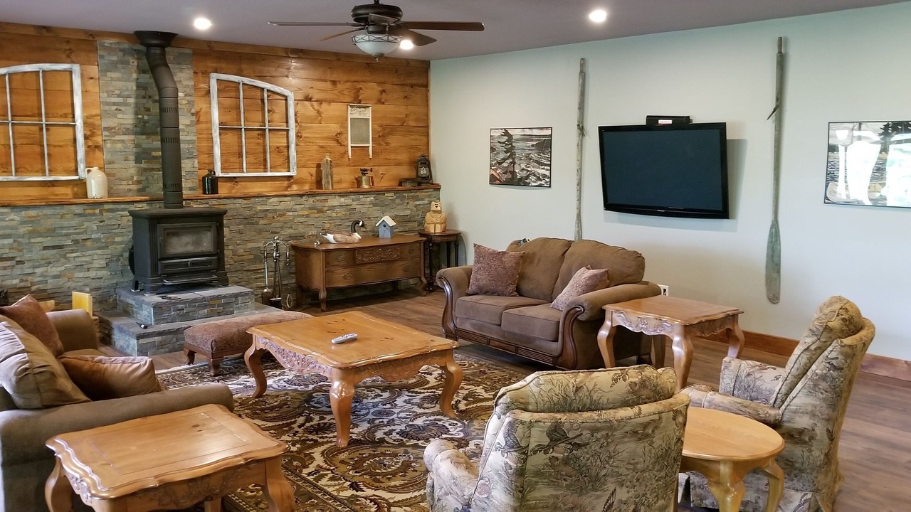 Photo of Livingroom in Frontenac