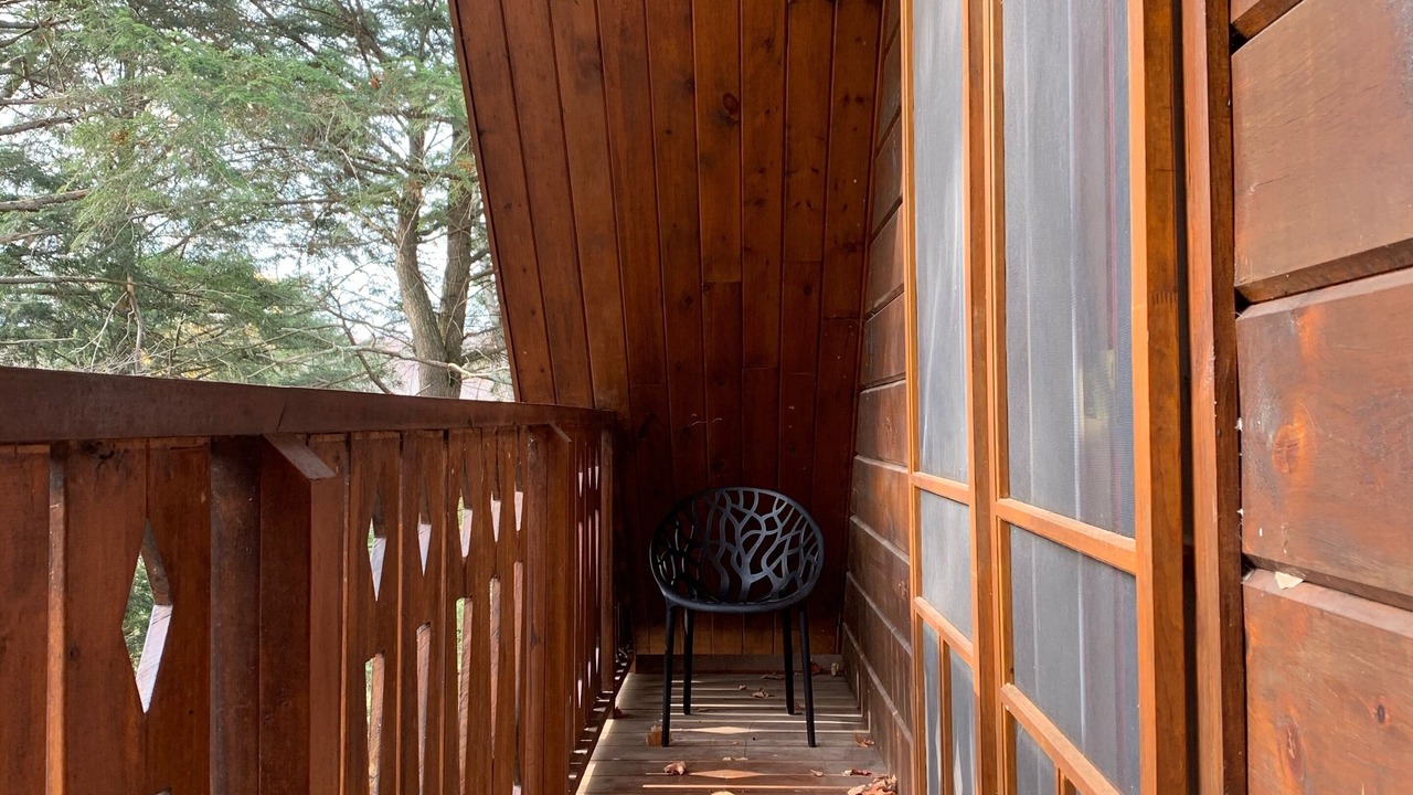Photo of Patio Balcony in North Kawartha