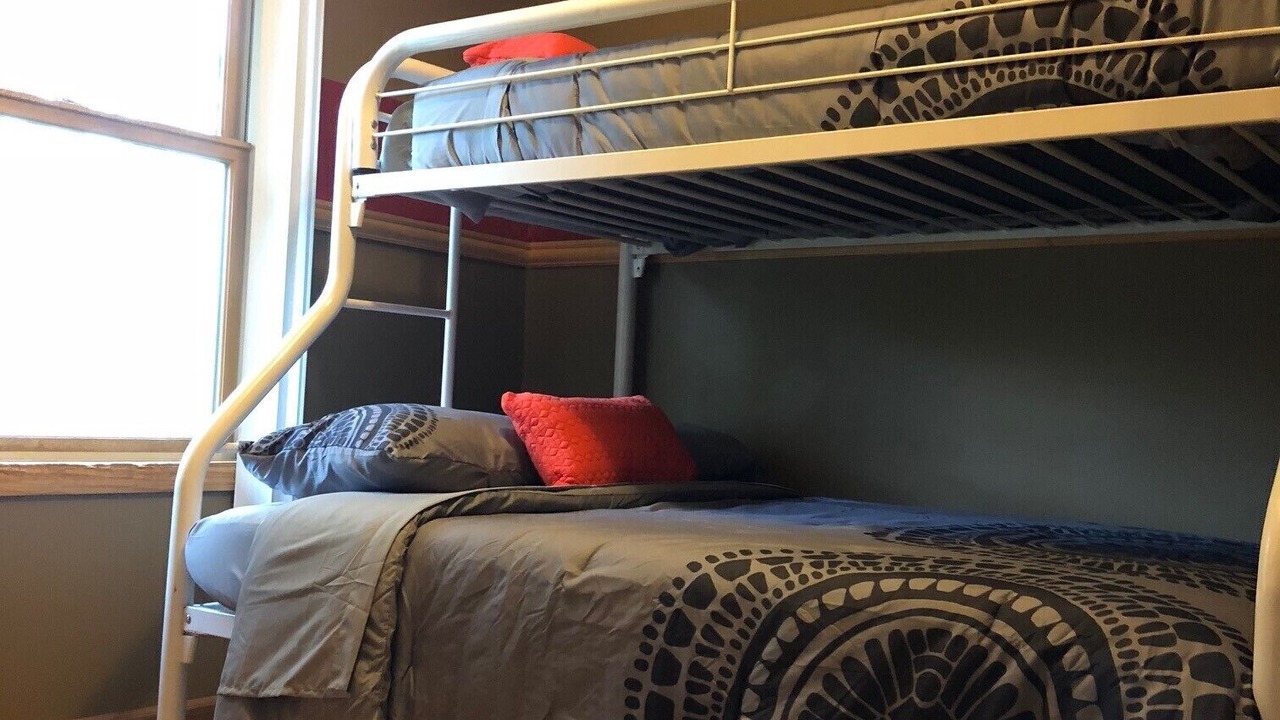 Photo of Bedroom in Culver