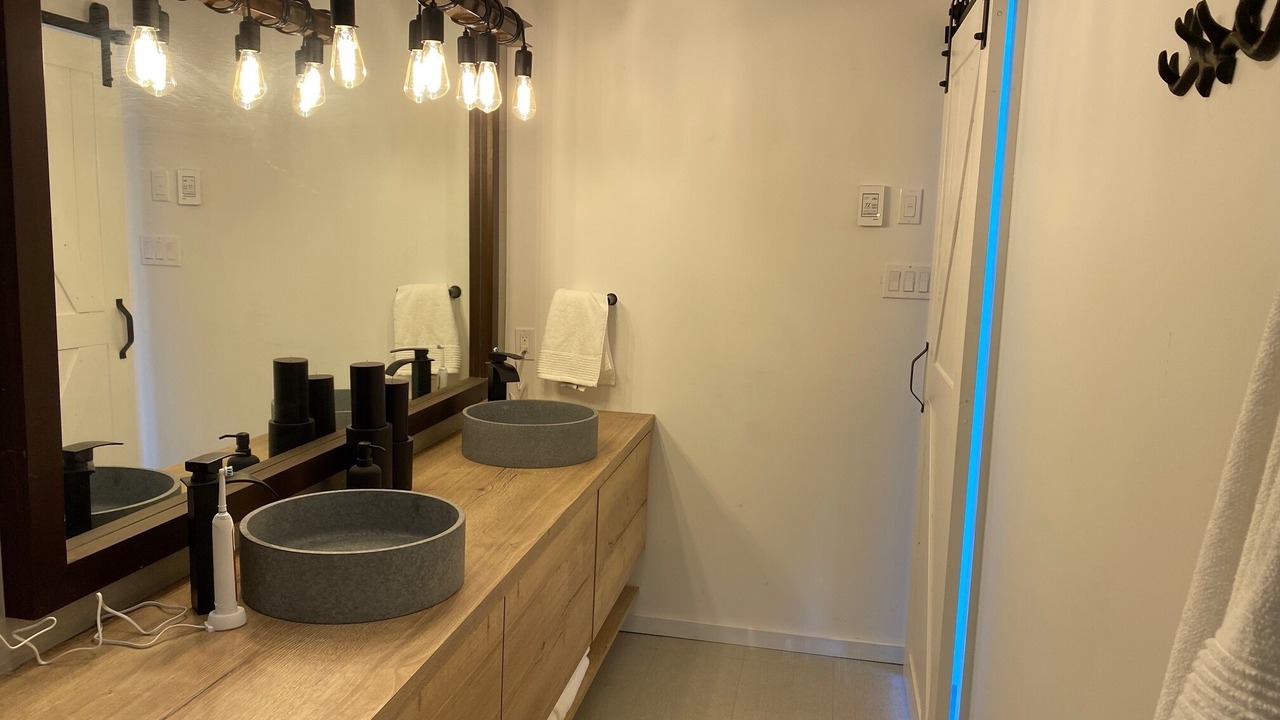 Photo of Bedroom in Tiny