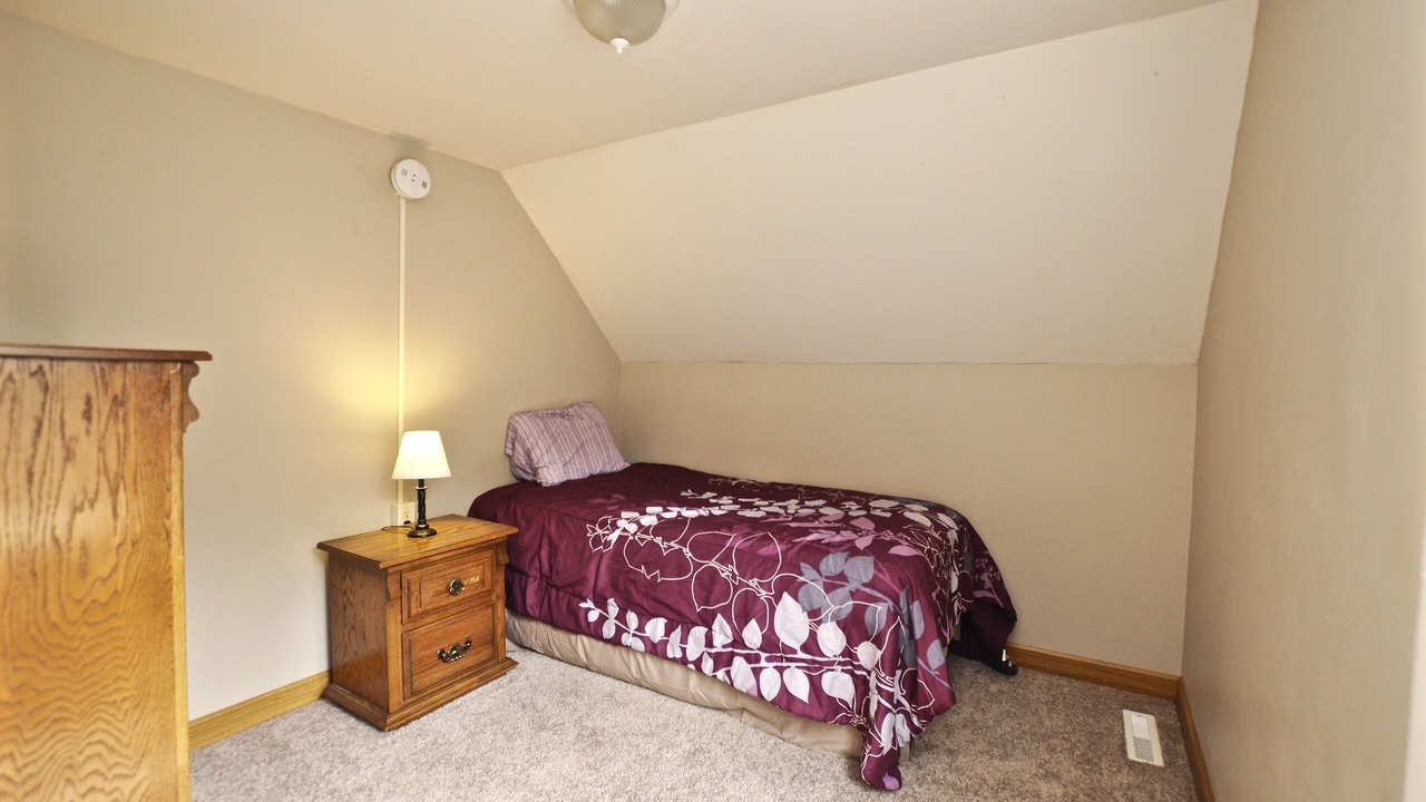 Photo of Bedroom in Northrup