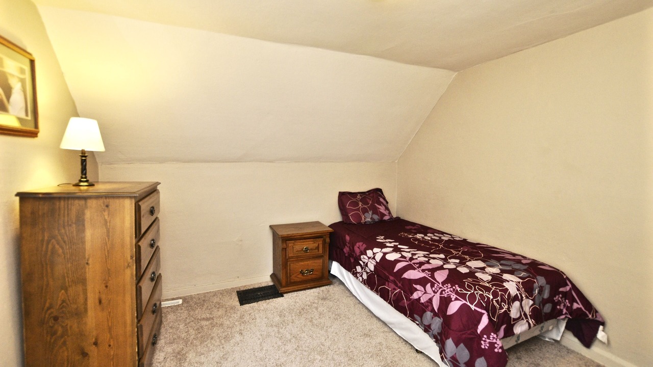 Photo of Bedroom in Northrup