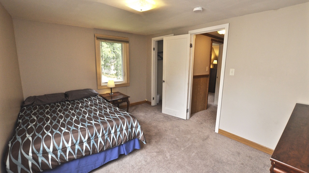 Photo of Bedroom in Northrup