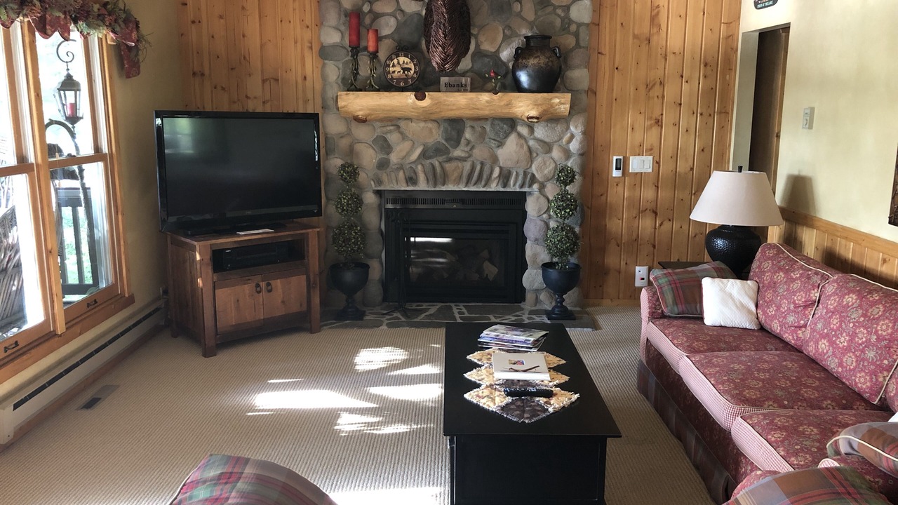 Photo of Livingroom in Crosslake