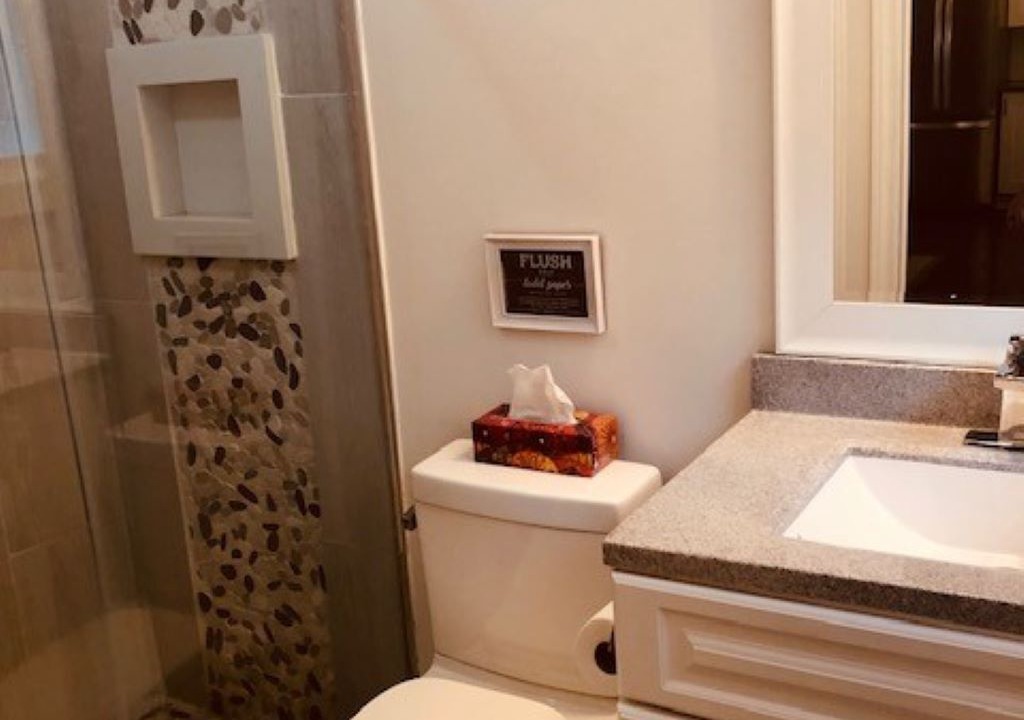 Photo of Bathroom in Gravenhurst