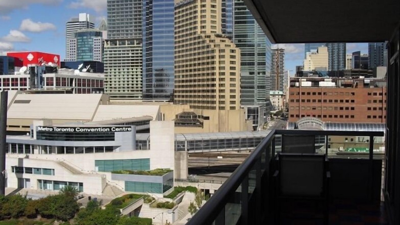 Photo of Patio Balcony in Toronto Entertainment District