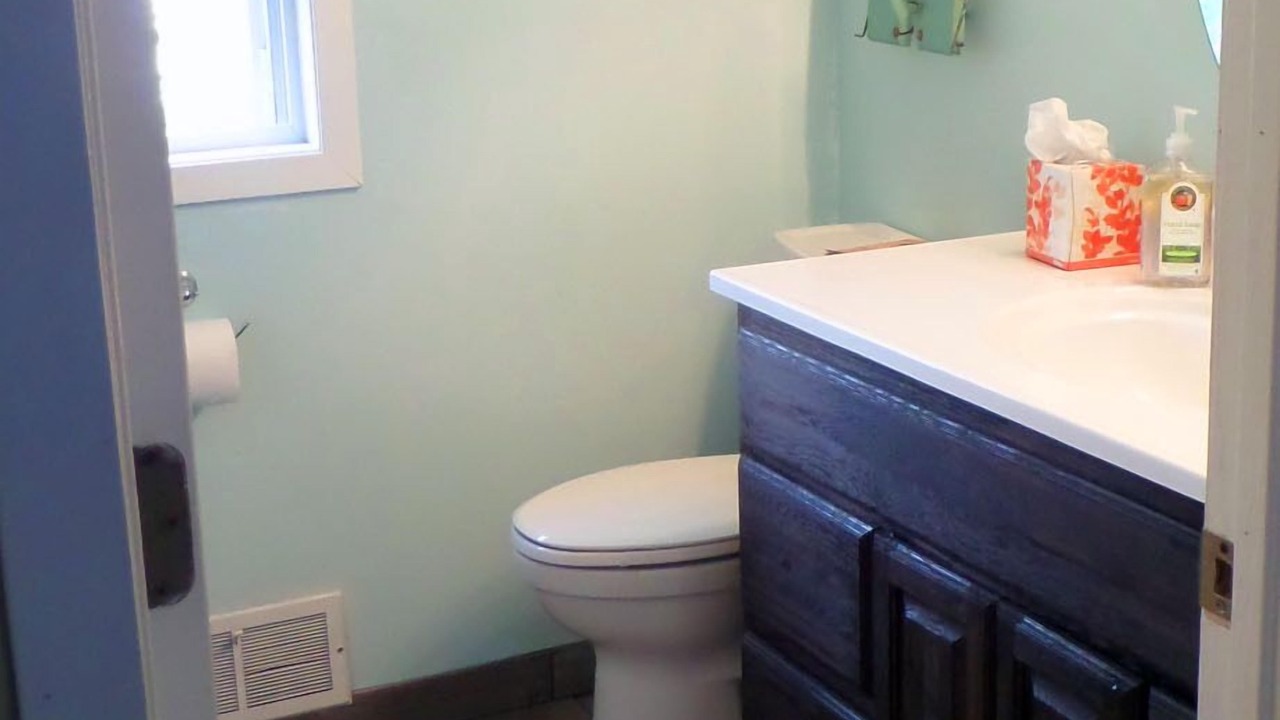 Photo of Bathroom in Elk Lake