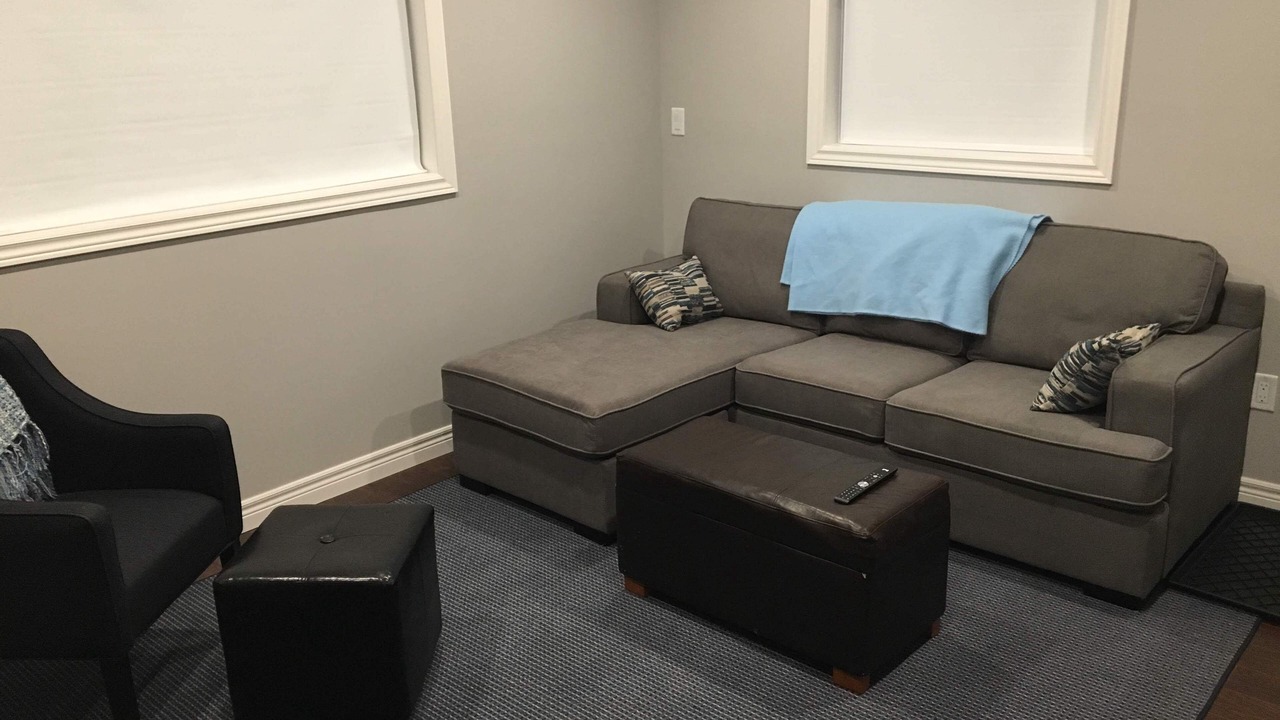 Photo of Livingroom in Cobourg