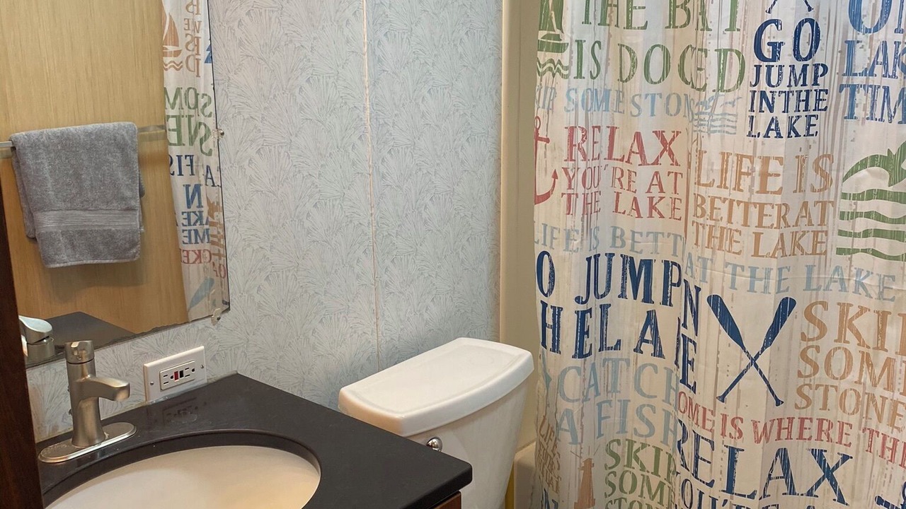 Photo of Bathroom in Dent