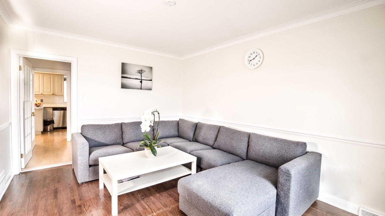 Photo of Livingroom in North York