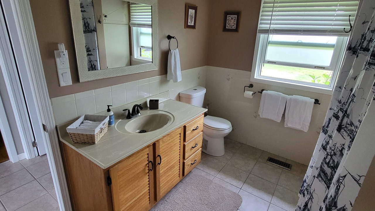 Photo of Bathroom in Frontenac