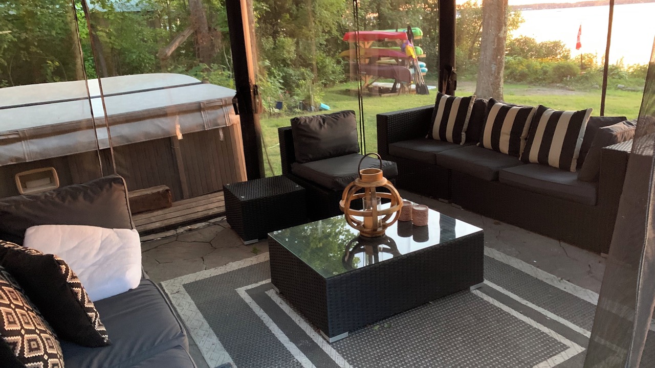 Photo of Patio Balcony in Drummond-North Elmsley