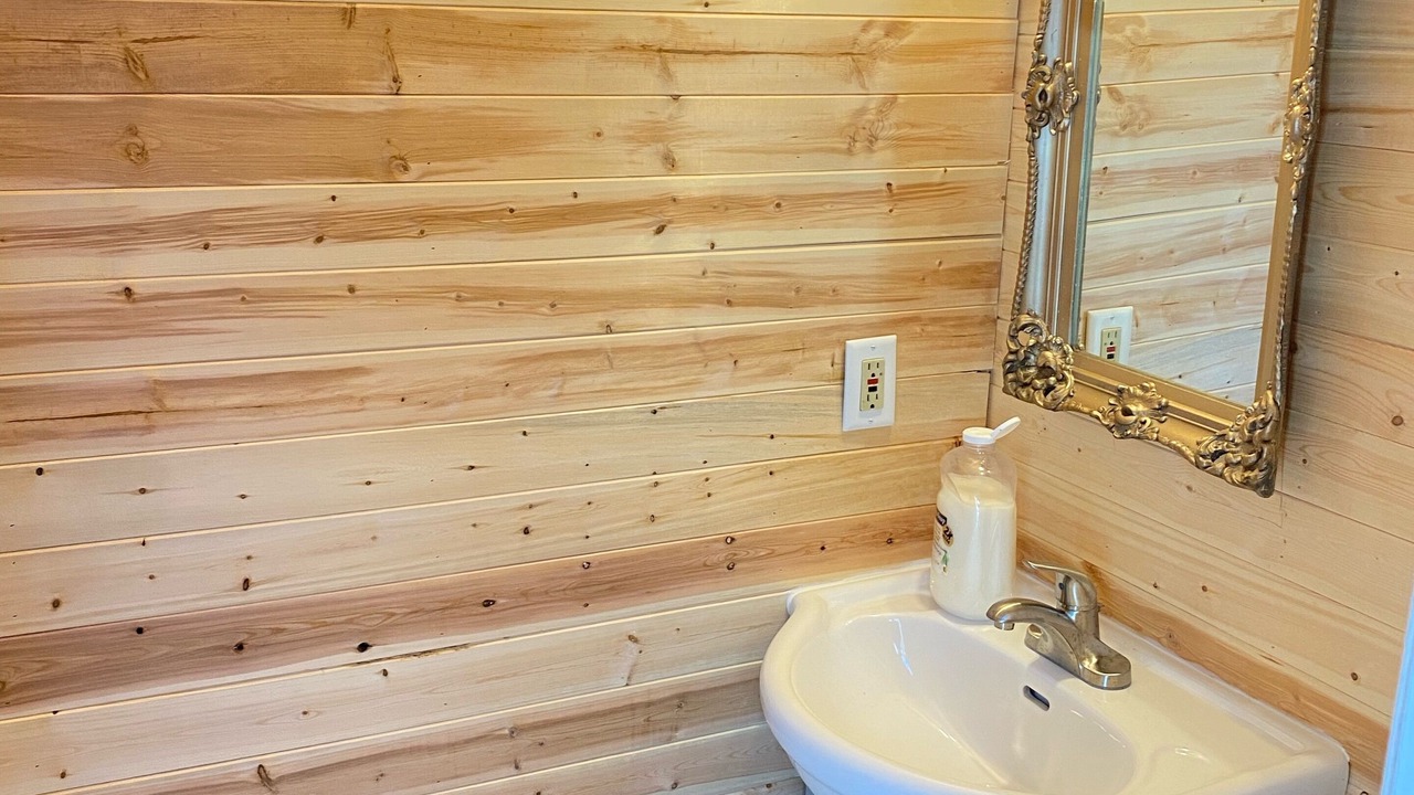 Photo of Bathroom in Pointe aux Roches