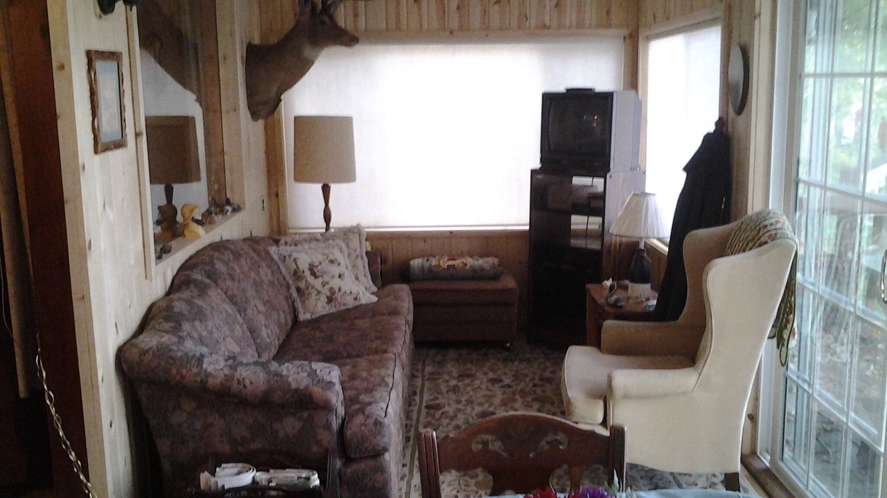 Photo of Livingroom in Sturgeon Lake