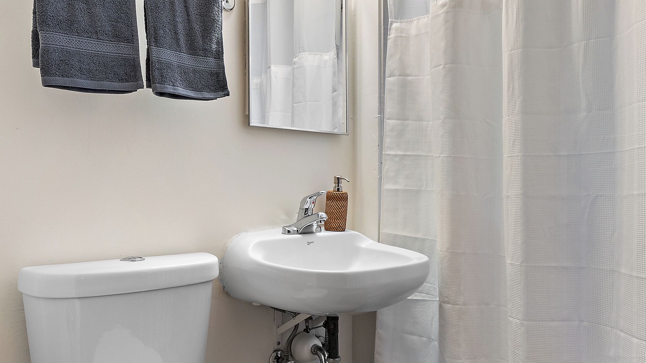 Photo of Bathroom in Summit - University