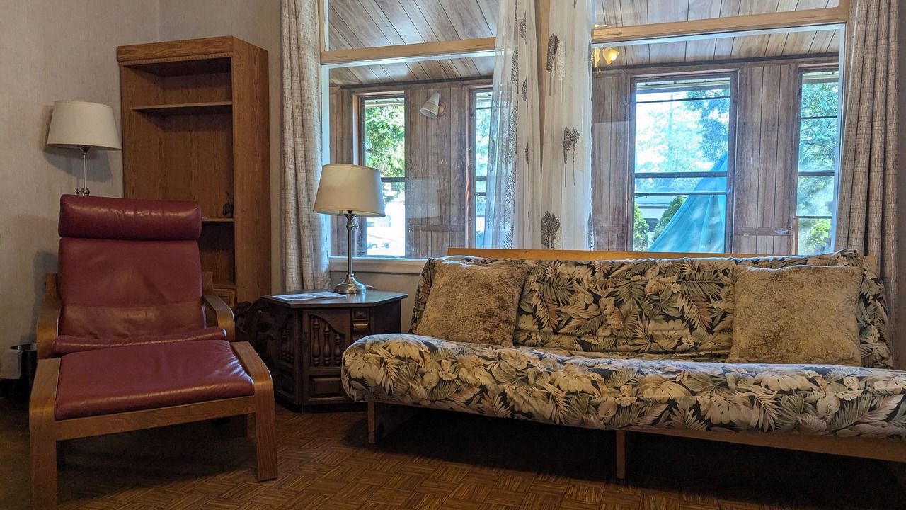 Photo of Livingroom in Cloyne