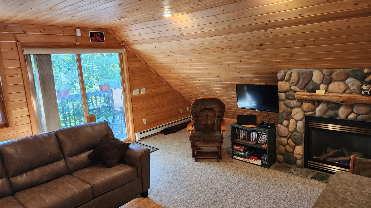 Photo of Livingroom in Crosslake