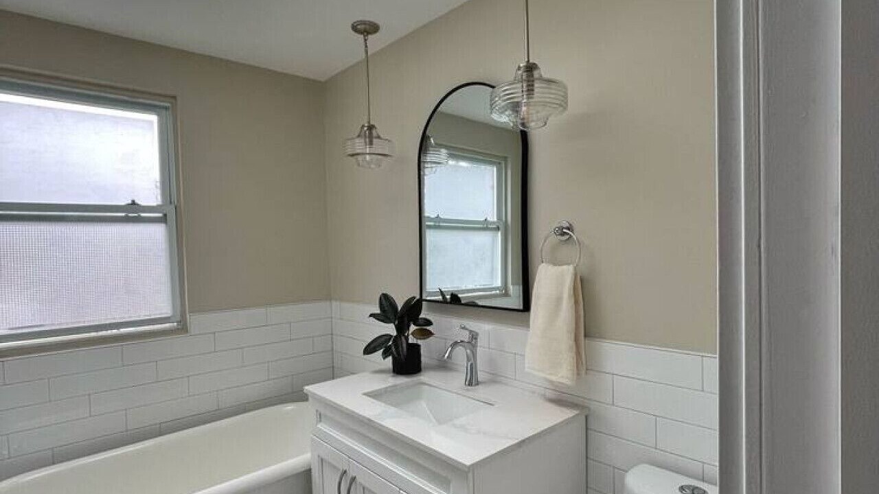 Photo of Bathroom in Niagara Falls