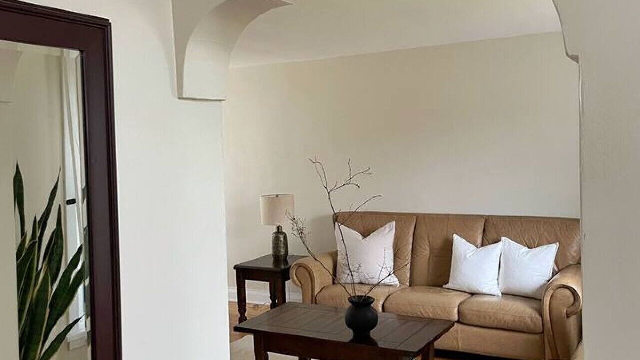 Photo of Livingroom in Niagara Falls