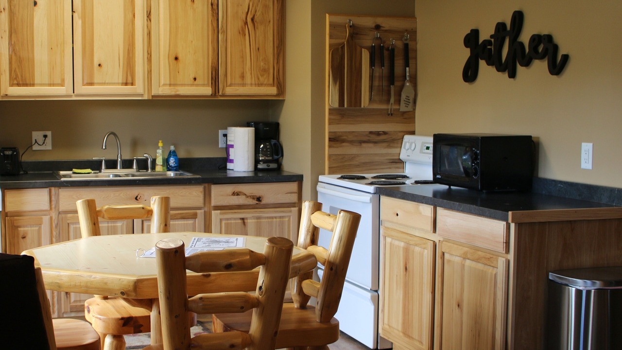 Photo of Kitchen in Side Lake