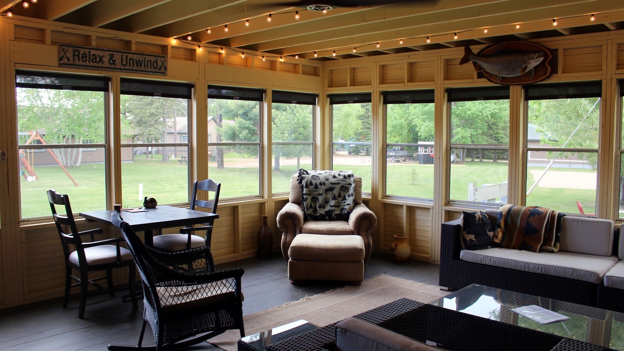 Photo of Livingroom in Side Lake