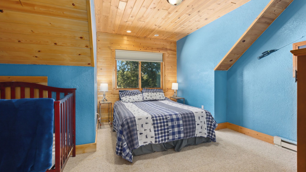 Photo of Bedroom in Emily