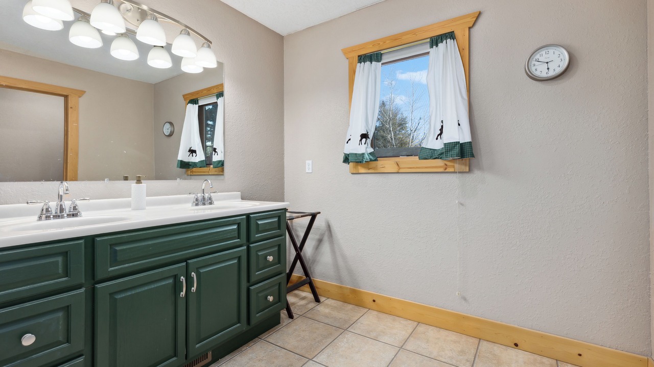 Photo of Bathroom in Emily