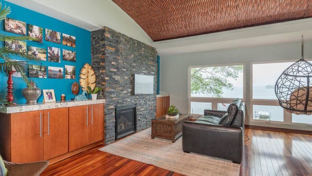Photo of Livingroom in Waconia