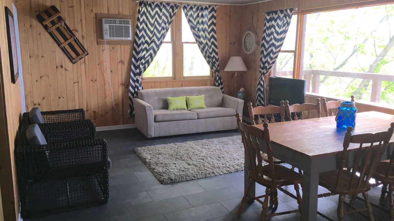 Photo of Livingroom in Spicer