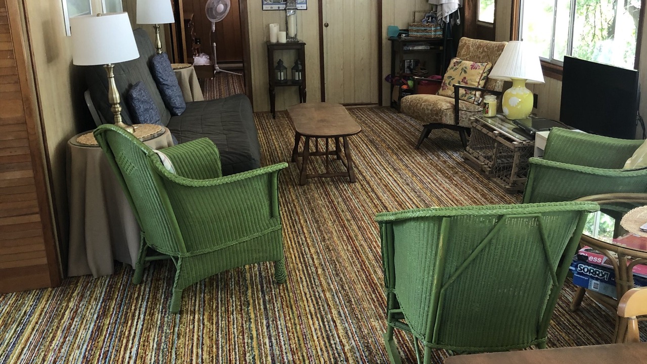 Photo of Livingroom in Leeds and the Thousand Islands