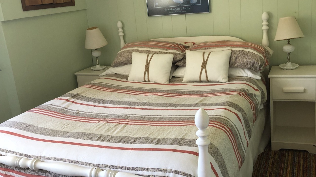 Photo of Bedroom in Leeds and the Thousand Islands