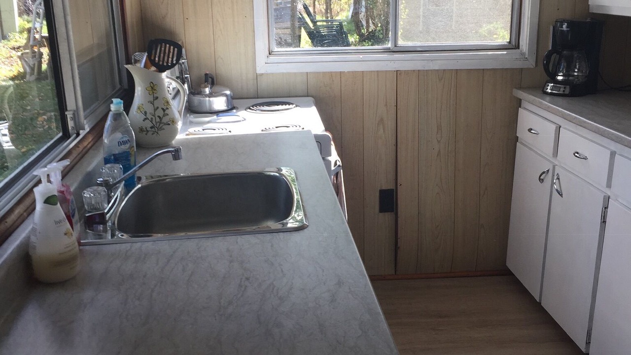 Photo of Kitchen in Leeds and the Thousand Islands