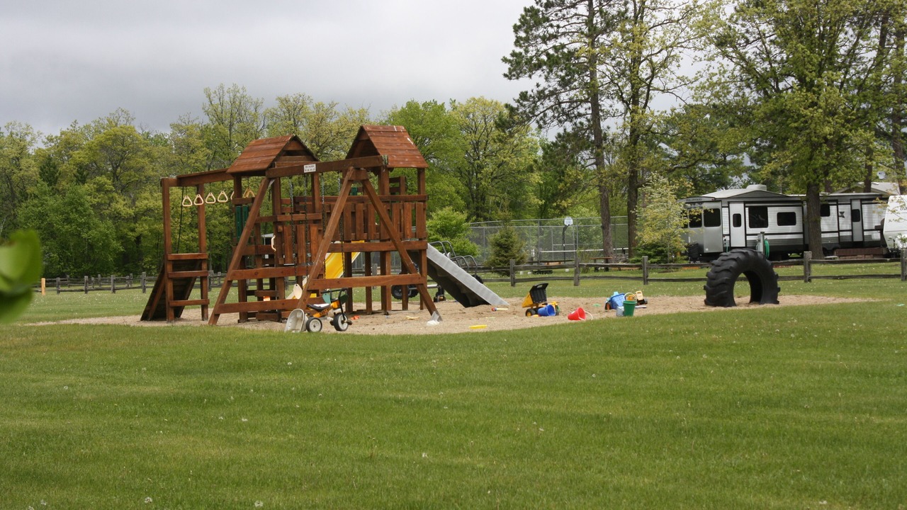 Photo of Others in Ponsford
