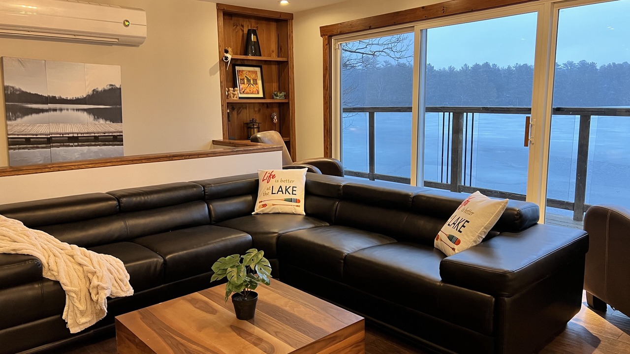 Photo of Livingroom in Big Chute