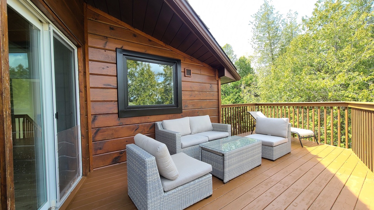 Photo of Patio Balcony in Trent Lakes