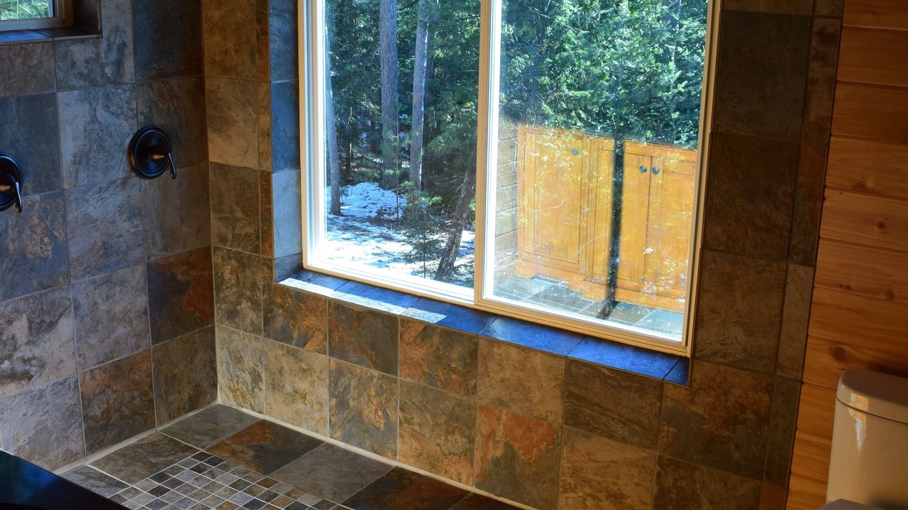 Photo of Bathroom in Orr