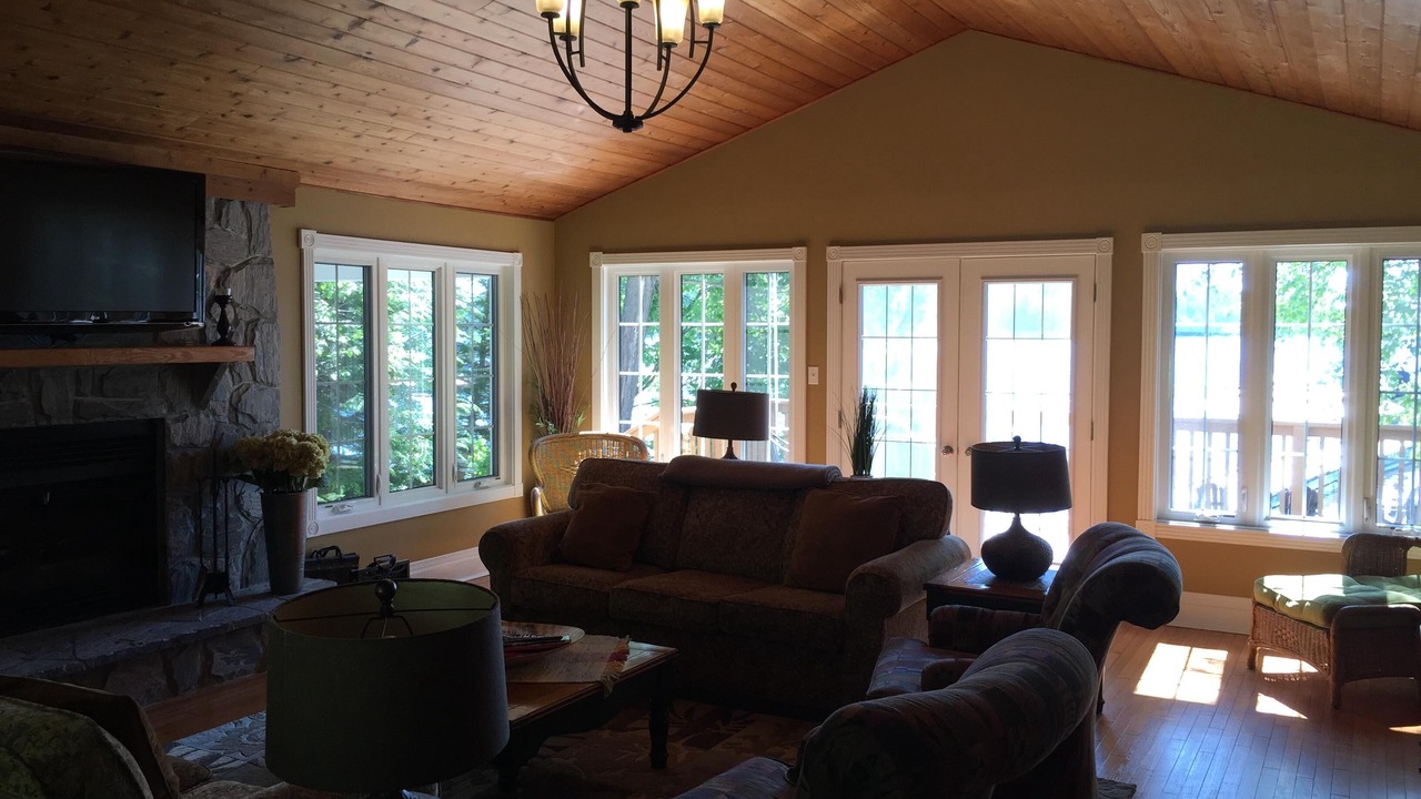 Photo of Bedroom in Muskoka Lakes