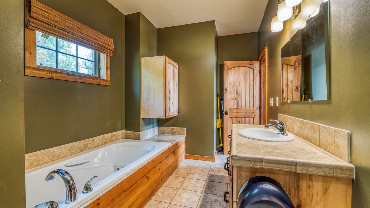 Photo of Bathroom in Bemidji