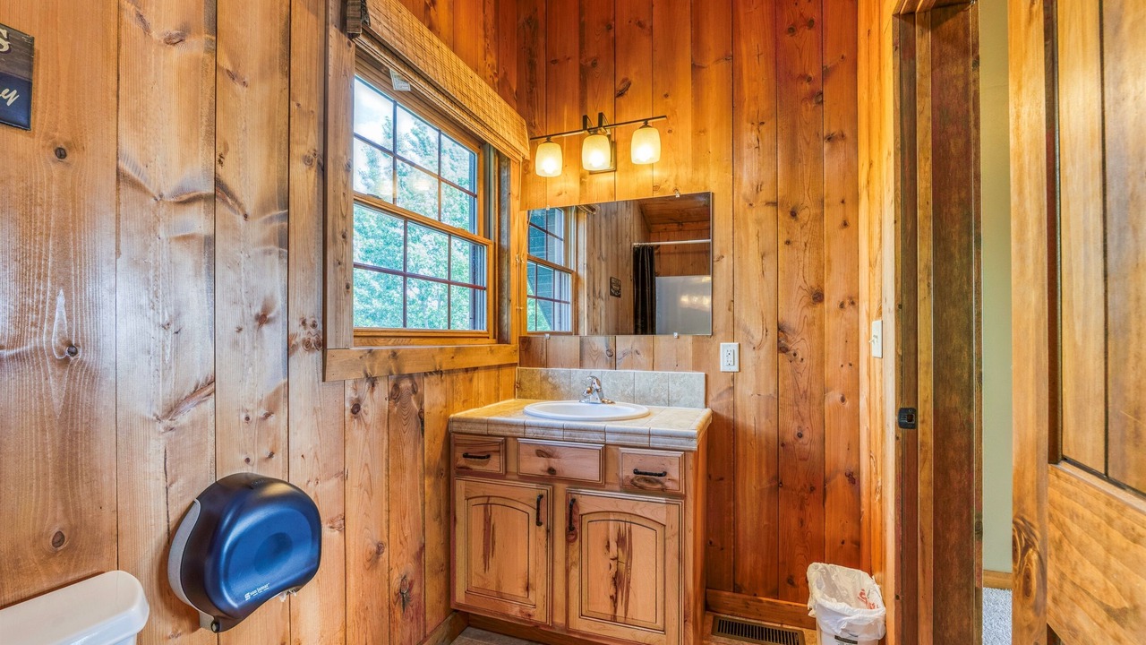 Photo of Bathroom in Bemidji