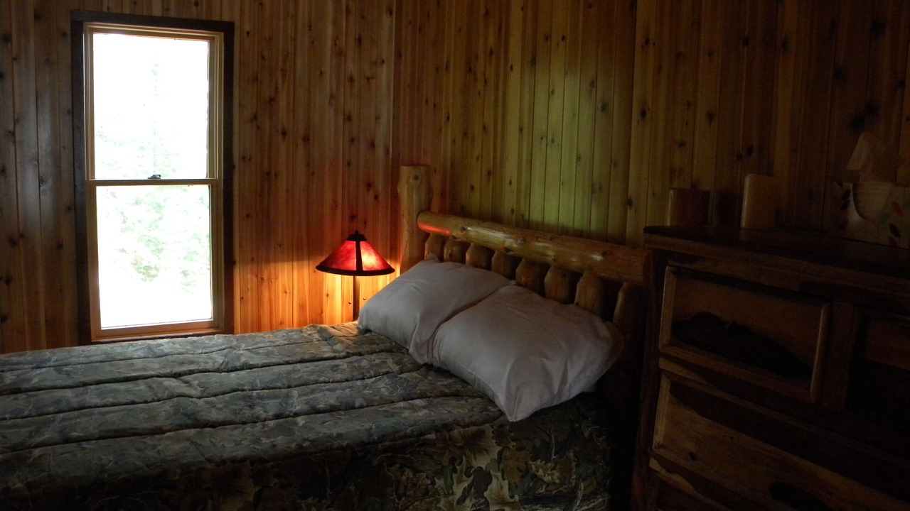 Photo of Bedroom in Crane Lake