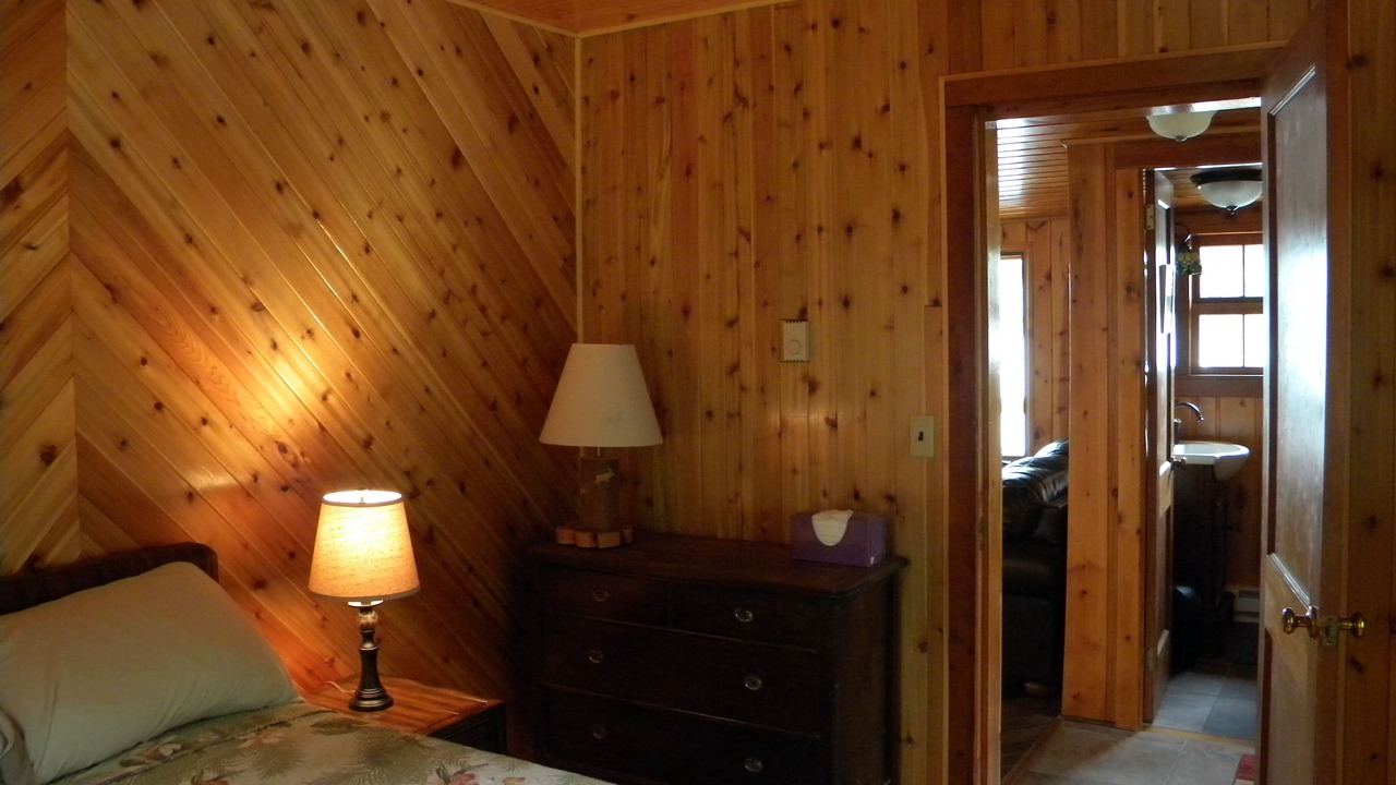 Photo of Bedroom in Crane Lake