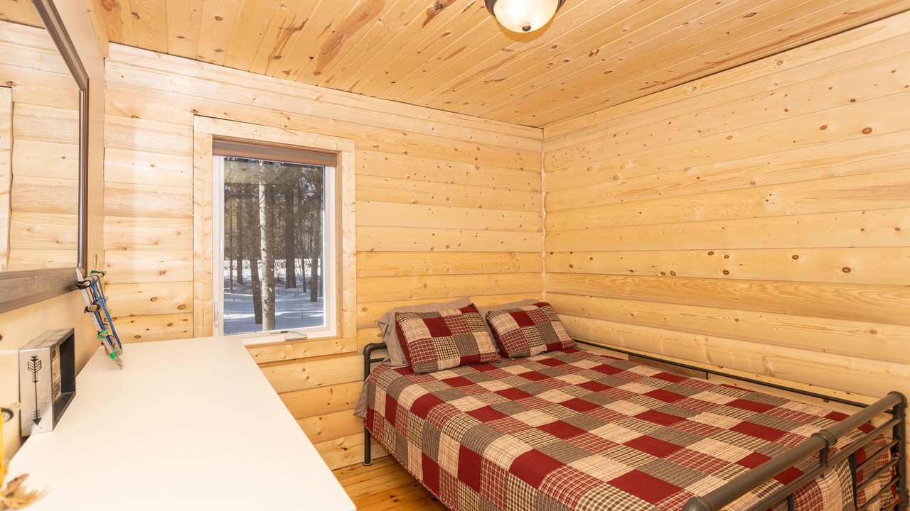 Photo of Bedroom in Two Harbors