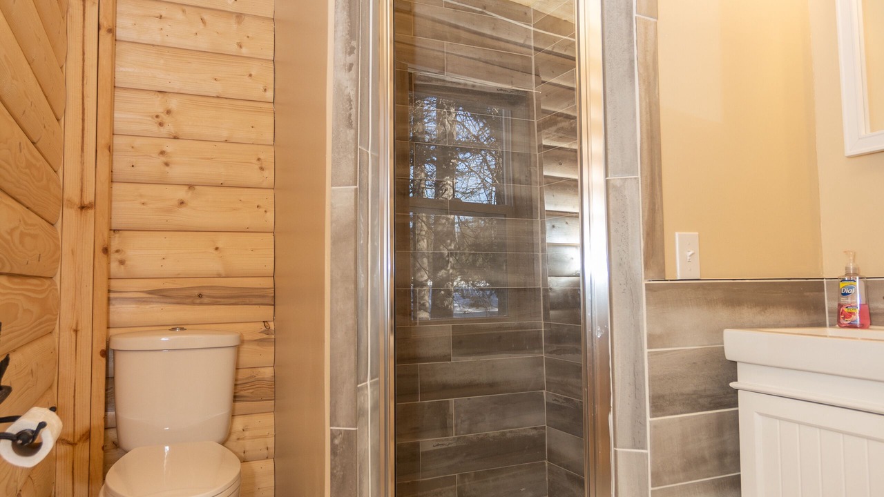 Photo of Bathroom in Two Harbors