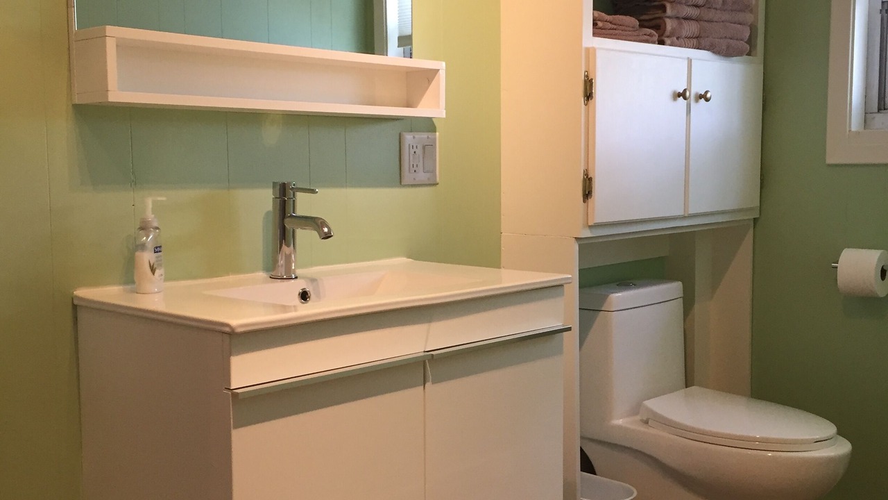 Photo of Bathroom in Arden
