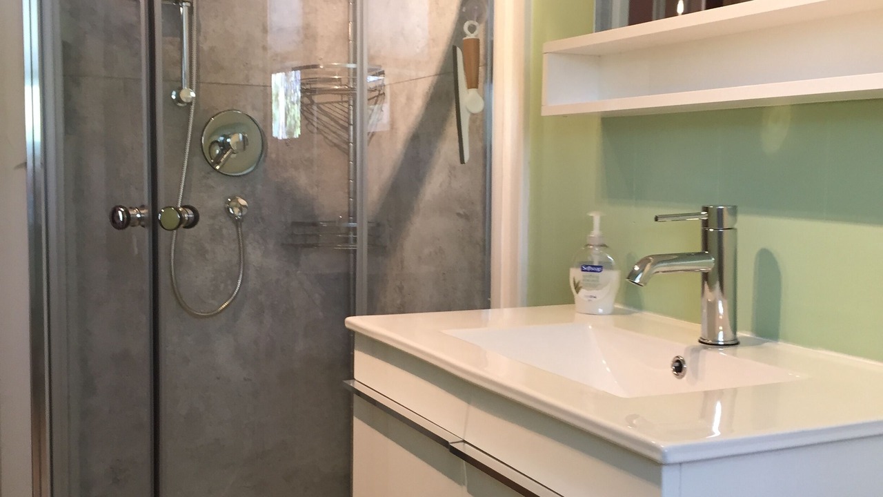Photo of Bathroom in Arden