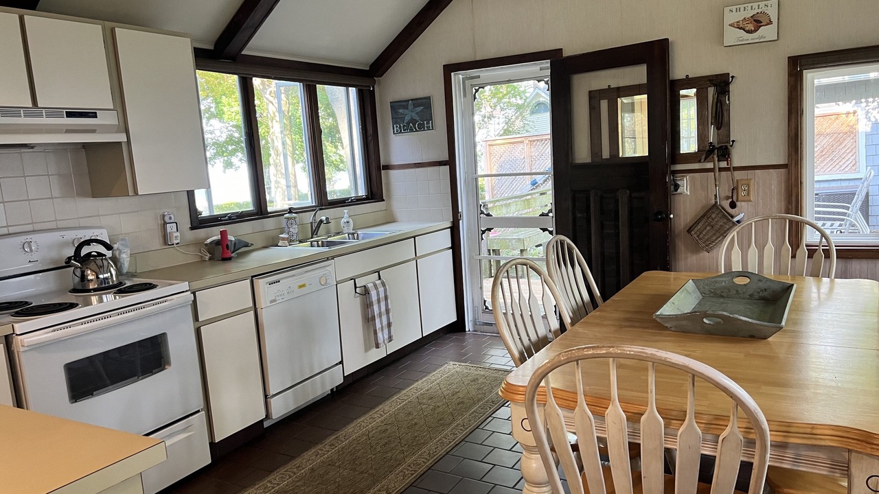 Photo of Kitchen in Waverly Beach