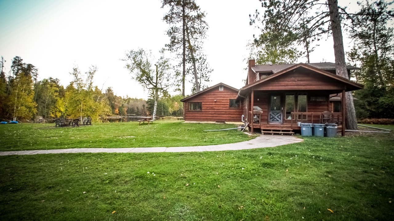 Photo of Outdoor in Crane Lake
