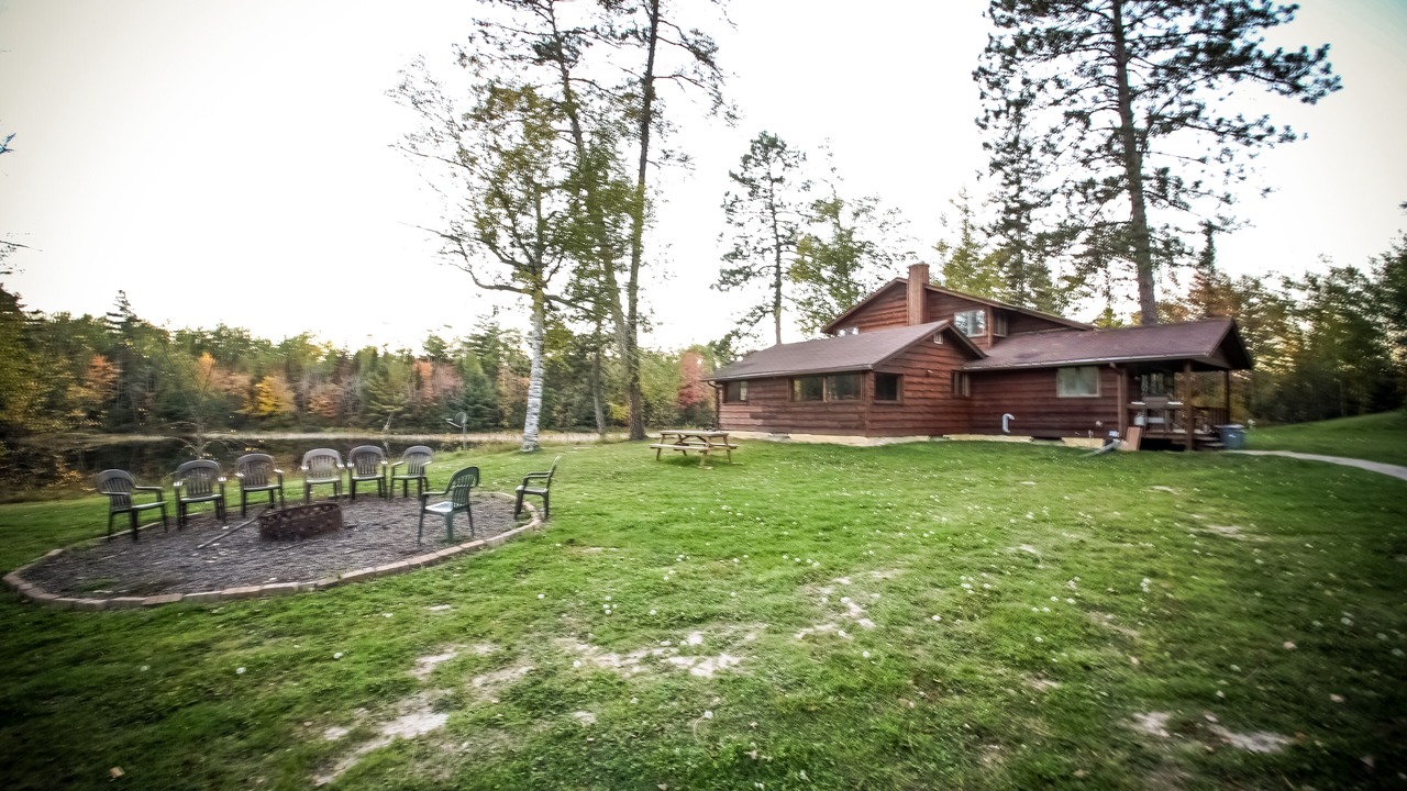 Photo of Outdoor in Crane Lake