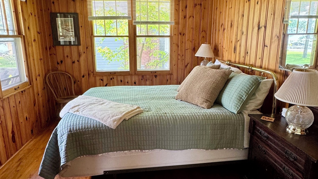 Photo of Bedroom in Nisswa