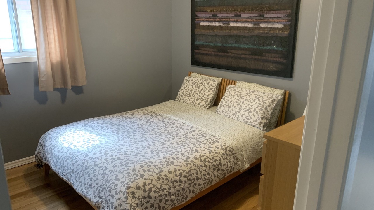 Photo of Bedroom in Upper Beaches